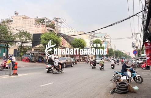 CĂN NHÀ MẶT PHỐ MƠ ƯỚC TRÊN ĐƯỜNG  CÁCH MẠNG THÁNG 8 QUẬN 3, GIÁ TỐT, DIỆN TÍCH 300M2, SỔ HỒNG CHÍNH CHỦ.